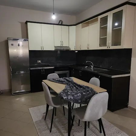 Διαμέρισμα A-tirana Bus Terminal Kashari